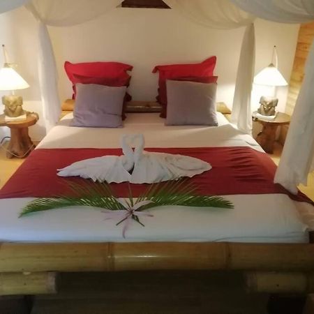 Bungalow Atypique Ti Bambou A 500M De La Plage Сент-Анн Экстерьер фото