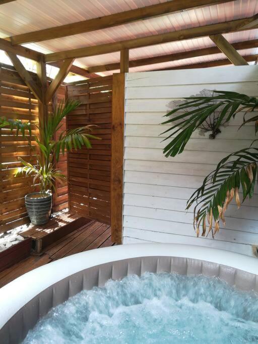 Bungalow Atypique Ti Bambou A 500M De La Plage Сент-Анн Экстерьер фото